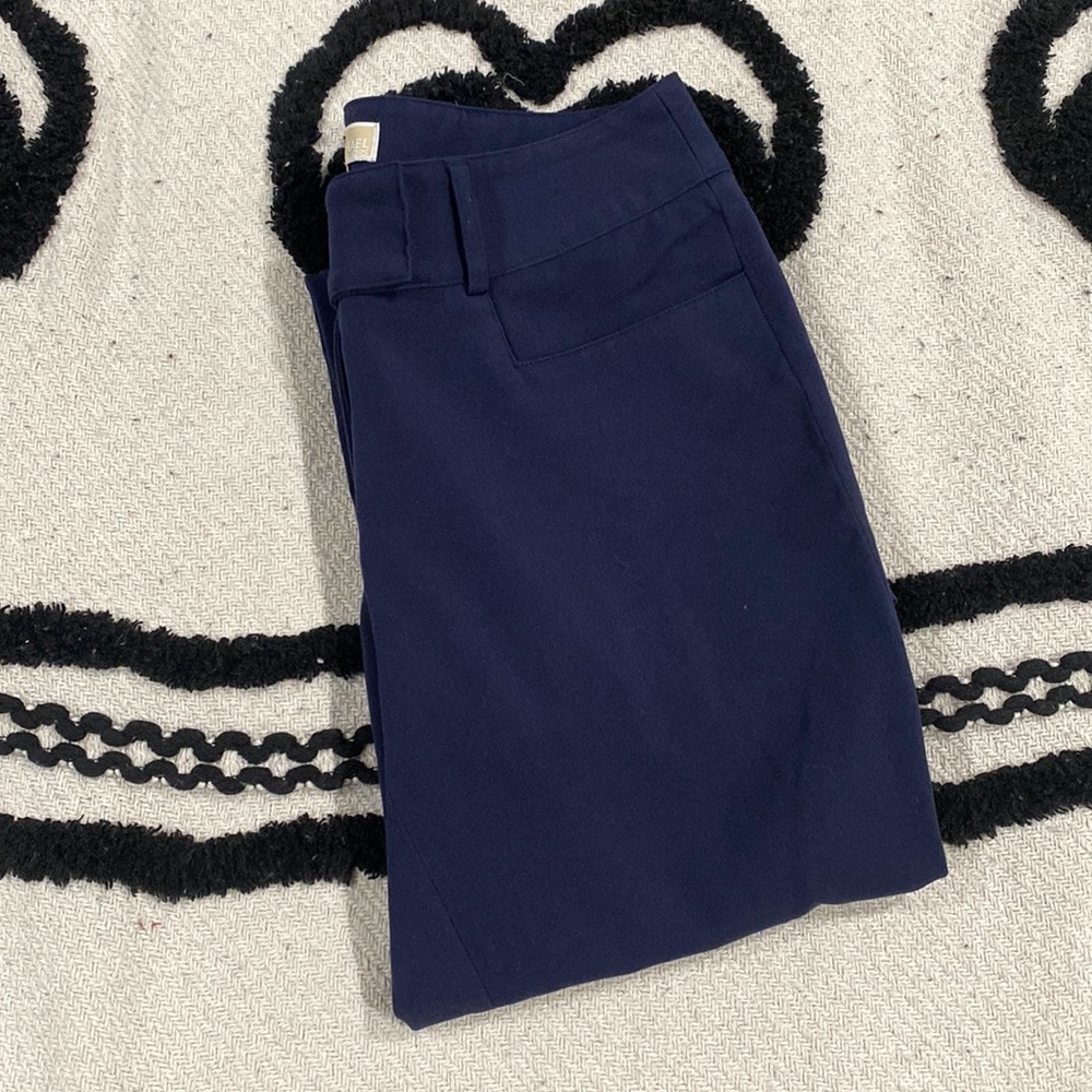 Micheal Kors size 6 dress slacks in navy blue